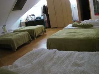 voyeurcam-julmodels-bed-3