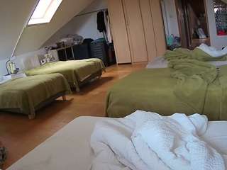 voyeurcam-julmodels-bed-3