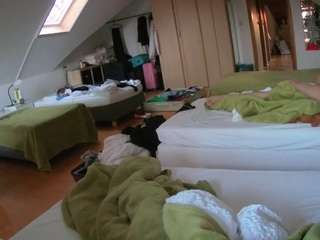 voyeurcam-julmodels-bed-3