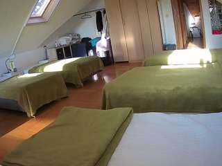 voyeurcam-julmodels-bed-3