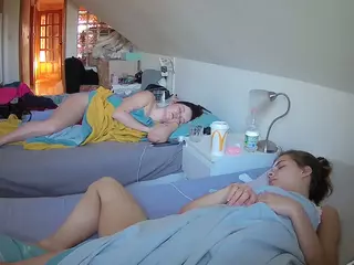 Julmodels Bedroom-D3's Live Sex Cam Show