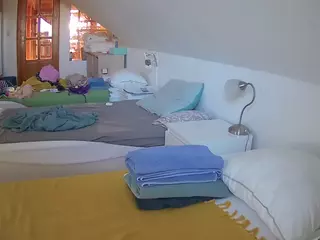Julmodels Bedroom-D3's Live Sex Cam Show