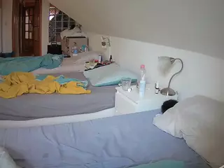 Julmodels Bedroom-D3's Live Sex Cam Show