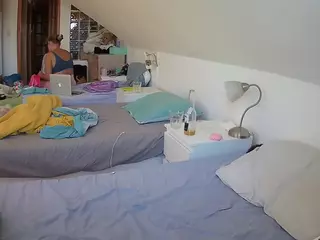 Julmodels Bedroom-D3's Live Sex Cam Show