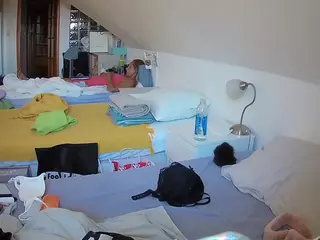 Julmodels Bedroom-D3's Live Sex Cam Show