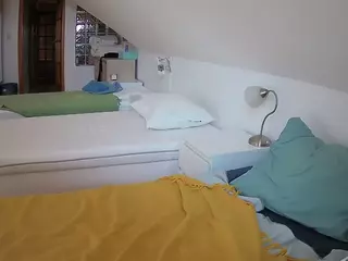 Julmodels Bedroom-D3's Live Sex Cam Show