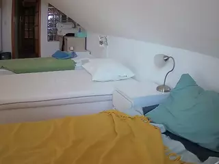 Julmodels Bedroom-D3's Live Sex Cam Show