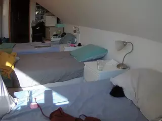 Julmodels Bedroom-D3's Live Sex Cam Show