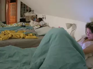 Julmodels Bedroom-D3's Live Sex Cam Show