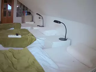 Julmodels Bedroom-D3's Live Sex Cam Show