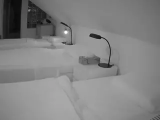Julmodels Bedroom-D3's Live Sex Cam Show