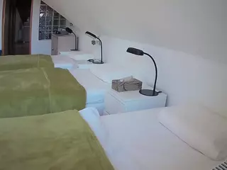 Julmodels Bedroom-D3's Live Sex Cam Show