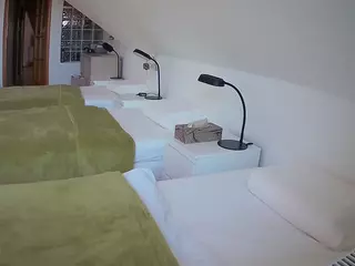 Julmodels Bedroom-D3's Live Sex Cam Show