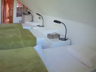 Julmodels Bedroom-D3's Live Sex Cam Show