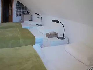 Julmodels Bedroom-D3's Live Sex Cam Show