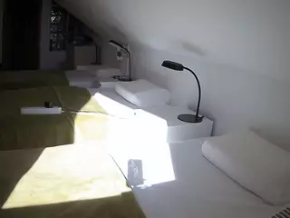 Julmodels Bedroom-D3's Live Sex Cam Show