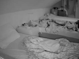 Black Cam Models camsoda voyeurcam-julmodels-bed-4