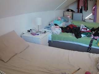 voyeurcam-julmodels-bed-4 Adult Cam Models camsoda