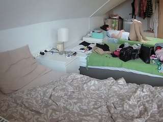 Amateur Model Nude camsoda voyeurcam-julmodels-bed-4