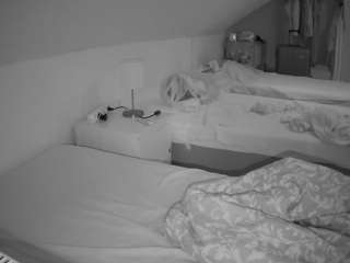 Mexico Nude Models camsoda voyeurcam-julmodels-bed-4