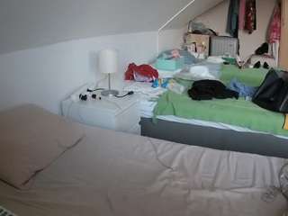 Tamaramilano camsoda voyeurcam-julmodels-bed-4