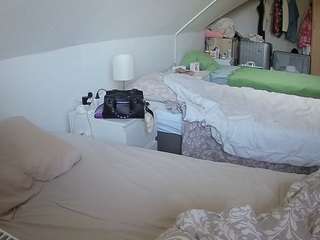 voyeurcam-julmodels-bed-4 Live Webcam Models camsoda