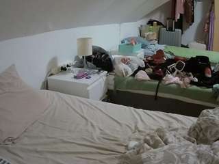 Sexe Model camsoda voyeurcam-julmodels-bed-4