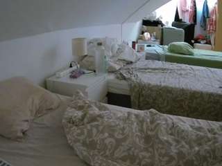 Julmodels Cam camsoda voyeurcam-julmodels-bed-4