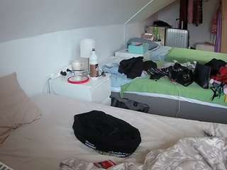 Latina Cam Models camsoda voyeurcam-julmodels-bed-4