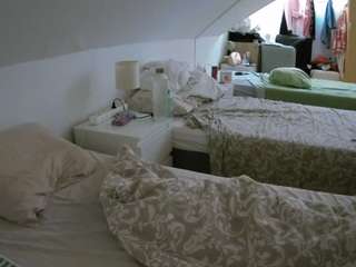 Live Voyeurcam camsoda voyeurcam-julmodels-bed-4