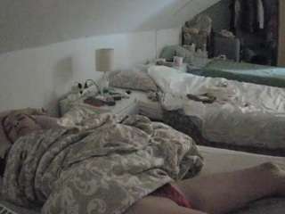 Voyeur Villa camsoda voyeurcam-julmodels-bed-4