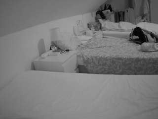 Jasmin Model camsoda voyeurcam-julmodels-bed-4