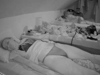 Voyeur Asian camsoda voyeurcam-julmodels-bed-4