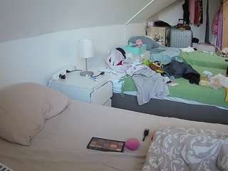 Violaras camsoda voyeurcam-julmodels-bed-4