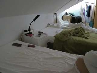 voyeurcam-julmodels-bed-4 Live Webcam on CamSoda