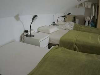 voyeurcam-julmodels-bed-4 Webcam Model Profile