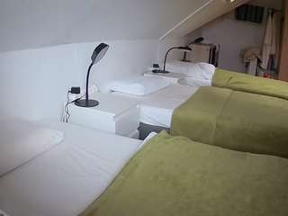 voyeurcam-julmodels-bed-4 - Cam en Direct