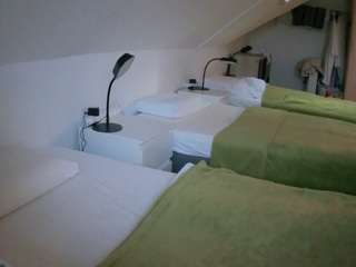 voyeurcam-julmodels-bed-4