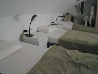 voyeurcam-julmodels-bed-4 Thumb Image
