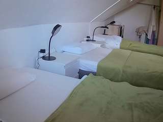 voyeurcam-julmodels-bed-4 - Live Cam