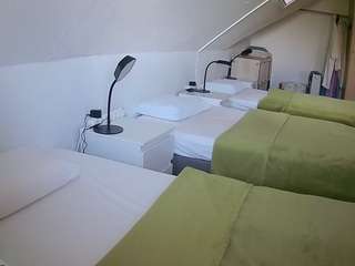 voyeurcam-julmodels-bed-4