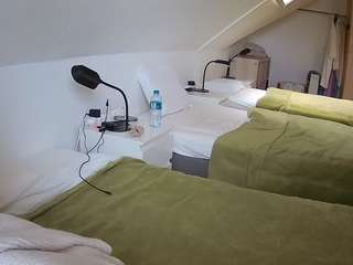 voyeurcam-julmodels-bed-4