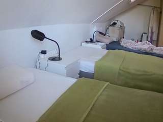 voyeurcam-julmodels-bed-4