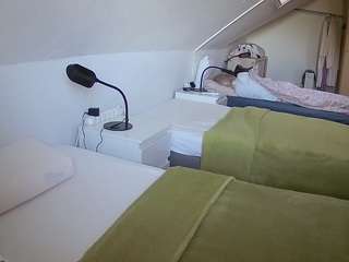 voyeurcam-julmodels-bed-4
