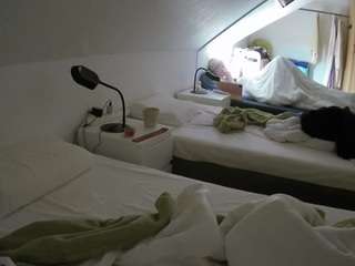 voyeurcam-julmodels-bed-4