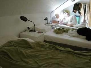 voyeurcam-julmodels-bed-4 webcam model