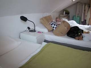 voyeurcam-julmod... Live Webcam on CamSoda