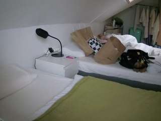 voyeurcam-julmodels-bed-4 camsoda