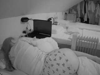 voyeurcam-julmod... Live Webcam on CamSoda