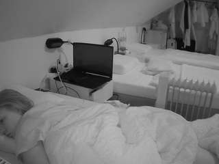 voyeurcam-julmod... Live Webcam on CamSoda